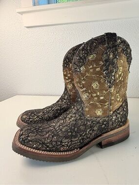 Ferrini Lace Overlay Embroidered Cowboy Boots Womens size 7.5 Boho floral bling